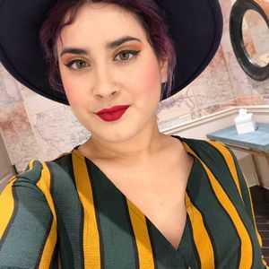 Meet your Posher, Aileen